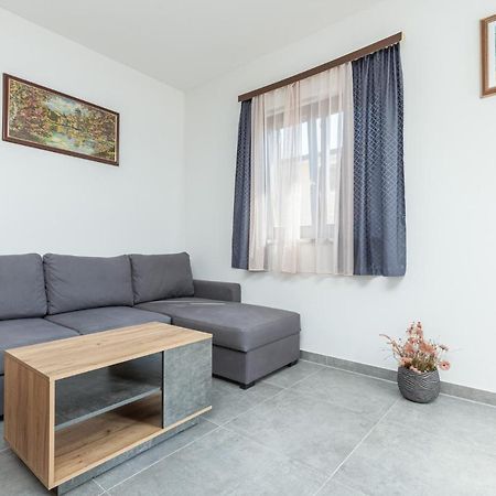 Medak Apartment Poreč Exterior foto